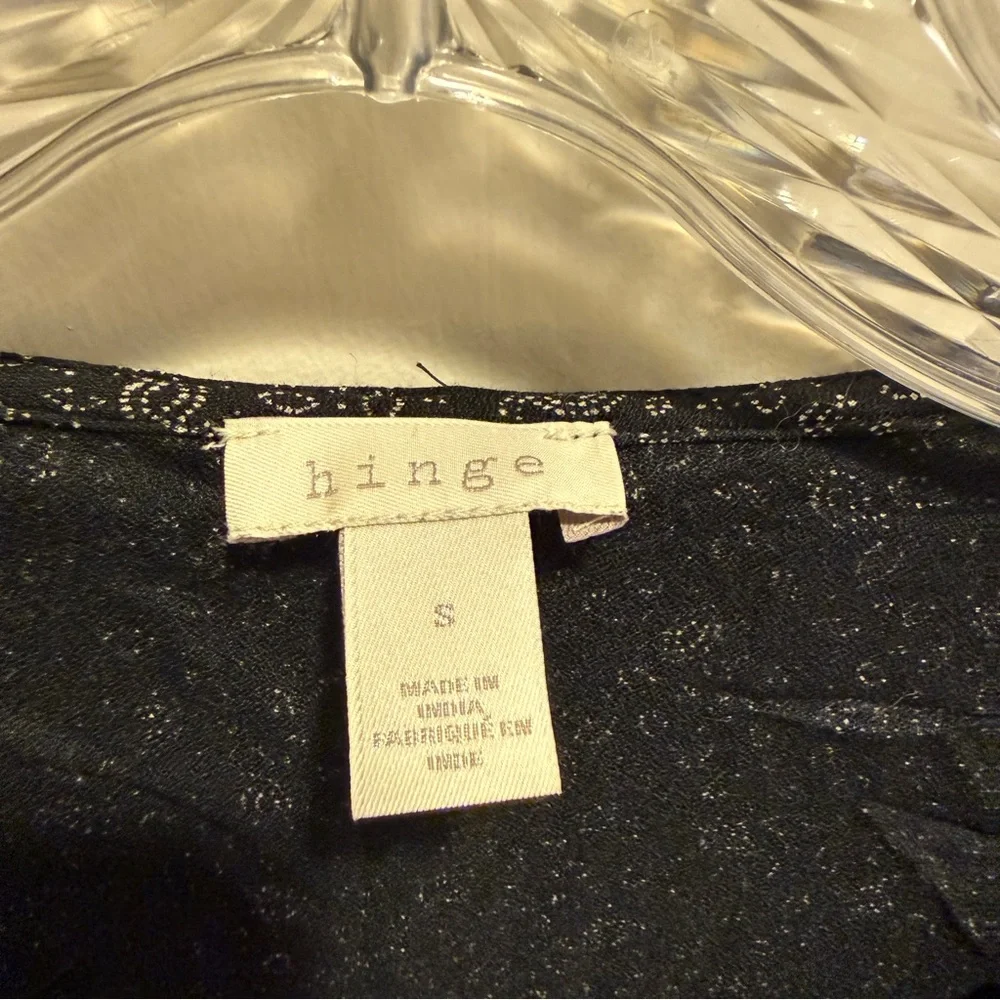 HINGE Print Cascade Ruffle Top - Picture 7 of 9